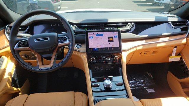 new 2025 Jeep Grand Cherokee car, priced at $62,589