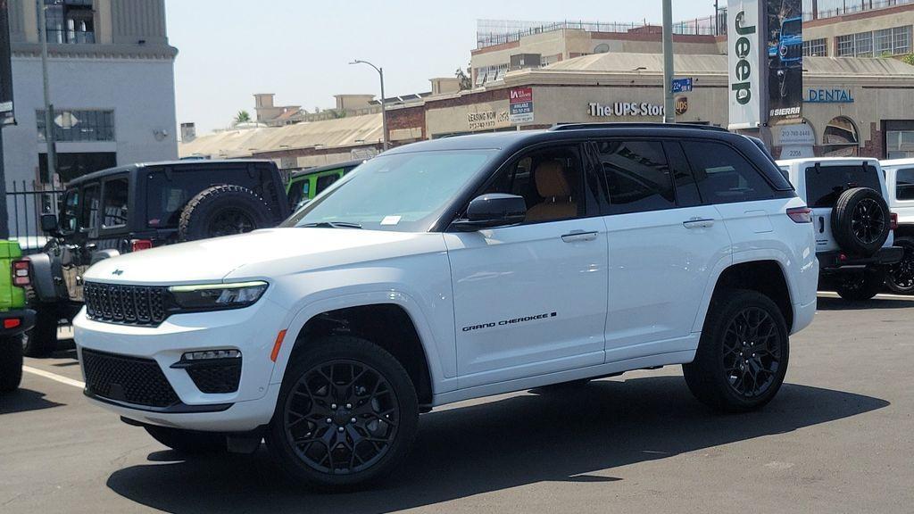 new 2025 Jeep Grand Cherokee car, priced at $62,589