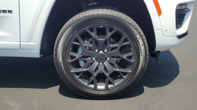 new 2025 Jeep Grand Cherokee car, priced at $62,589