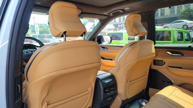 new 2025 Jeep Grand Cherokee car, priced at $62,589