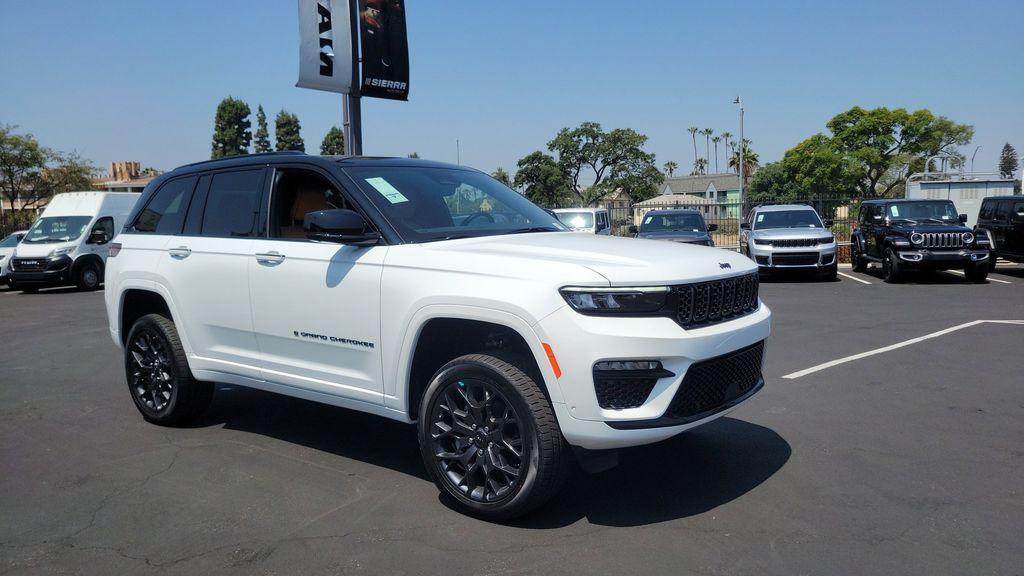 new 2025 Jeep Grand Cherokee car, priced at $62,589