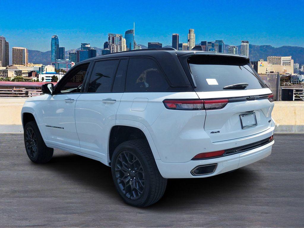 new 2025 Jeep Grand Cherokee car, priced at $61,995