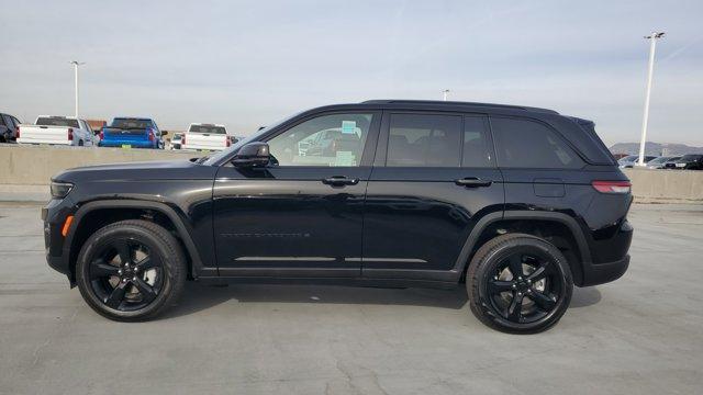 new 2025 Jeep Grand Cherokee car, priced at $55,305