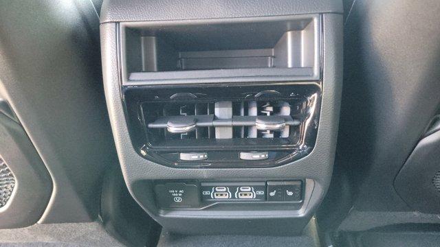 new 2025 Jeep Grand Cherokee car, priced at $55,305