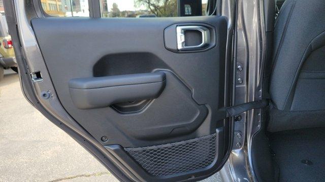 new 2025 Jeep Gladiator car, priced at $46,035