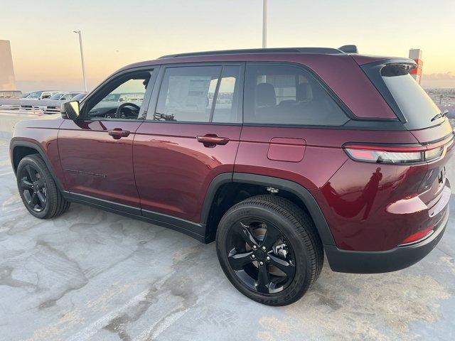 new 2024 Jeep Grand Cherokee car, priced at $44,675