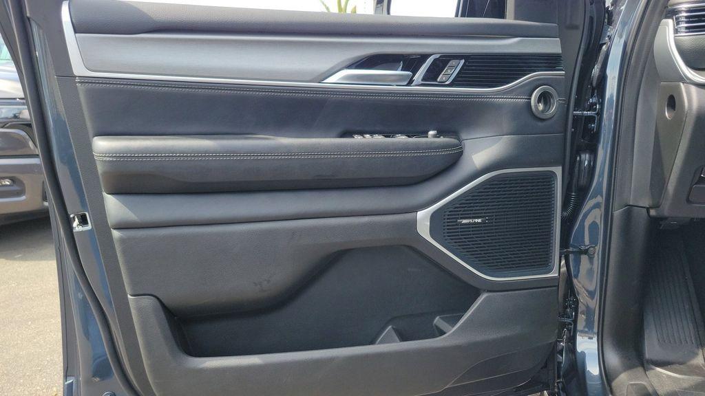 new 2025 Jeep Wagoneer car, priced at $68,286