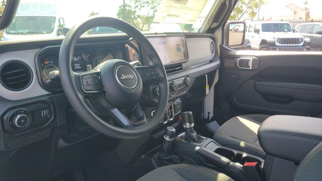 new 2025 Jeep Wrangler car, priced at $39,050