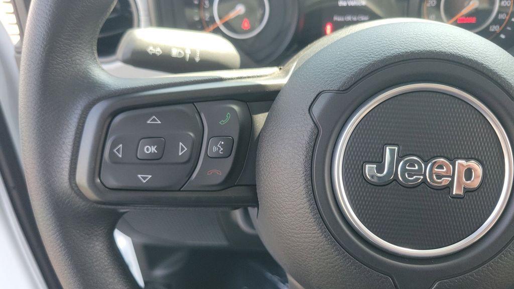 new 2025 Jeep Wrangler car, priced at $39,050