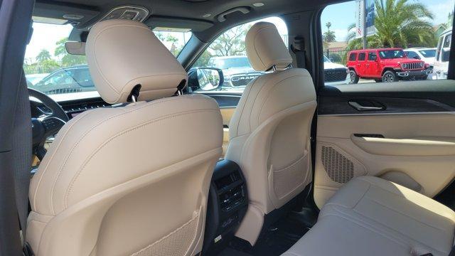 new 2025 Jeep Grand Cherokee car, priced at $49,415