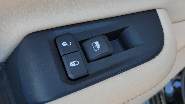 new 2025 Jeep Grand Cherokee car, priced at $50,010