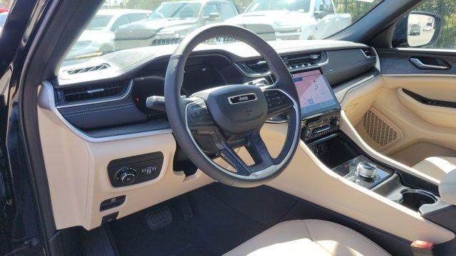 new 2025 Jeep Grand Cherokee car, priced at $50,010