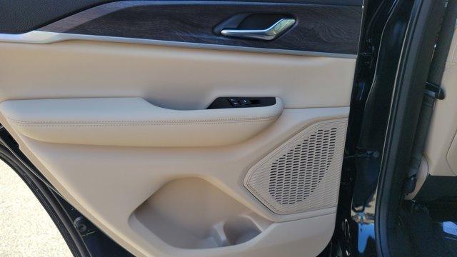 new 2025 Jeep Grand Cherokee car, priced at $50,010