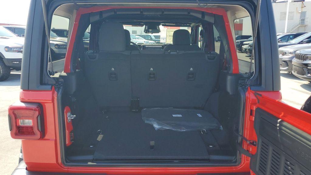 new 2025 Jeep Wrangler car, priced at $46,148