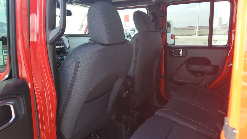 new 2025 Jeep Wrangler car, priced at $50,726
