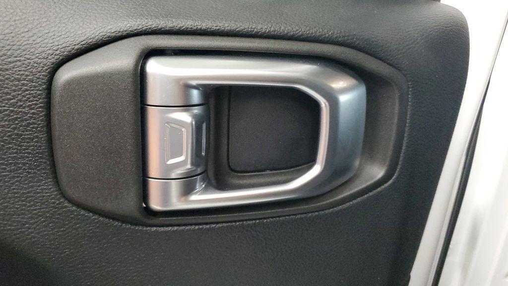 used 2018 Jeep Wrangler Unlimited car, priced at $24,919