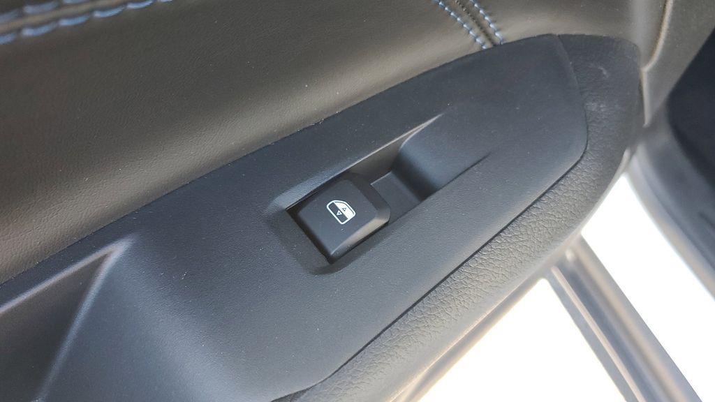 new 2026 Jeep Compass car, priced at $32,109