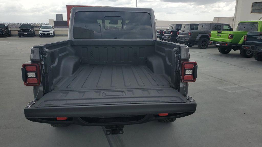 new 2025 Jeep Gladiator car, priced at $53,995