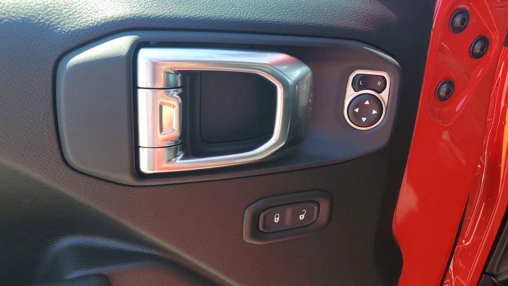 new 2025 Jeep Wrangler car, priced at $59,429