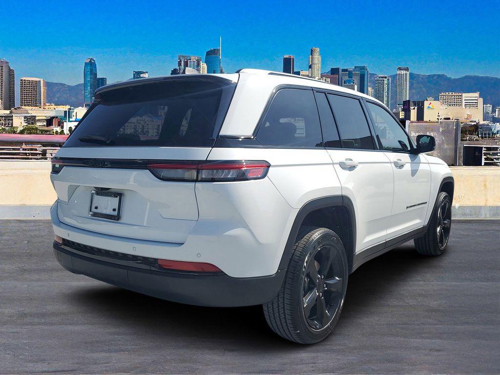 new 2025 Jeep Grand Cherokee car, priced at $45,216
