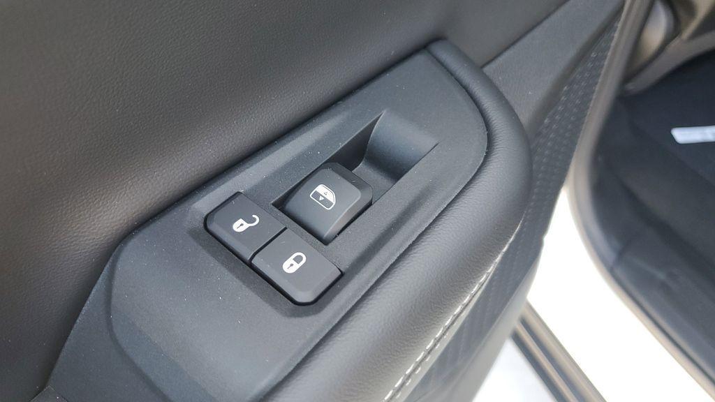 new 2025 Jeep Grand Cherokee car, priced at $45,216