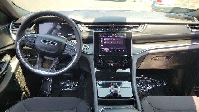 used 2025 Jeep Grand Cherokee car, priced at $34,519