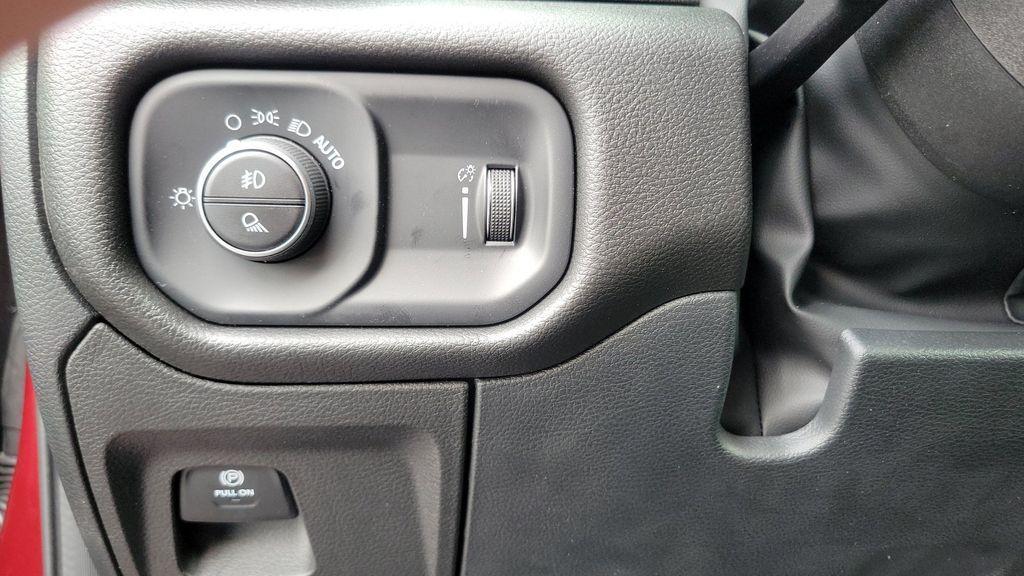 new 2025 Ram 1500 car, priced at $44,465