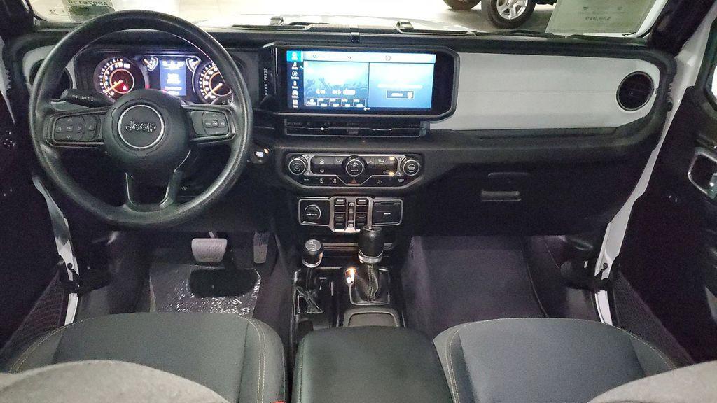 used 2025 Jeep Gladiator car, priced at $39,919