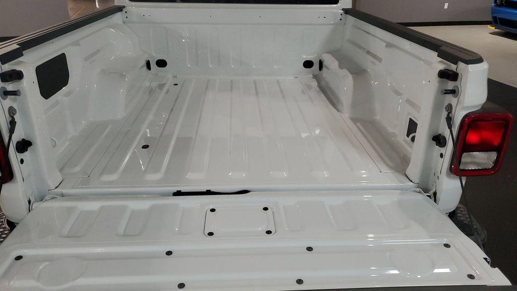 used 2025 Jeep Gladiator car, priced at $39,919