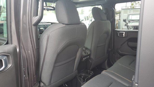 new 2025 Jeep Wrangler car, priced at $40,212