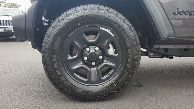 new 2025 Jeep Wrangler car, priced at $40,212