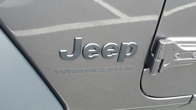 new 2025 Jeep Wrangler car, priced at $40,212