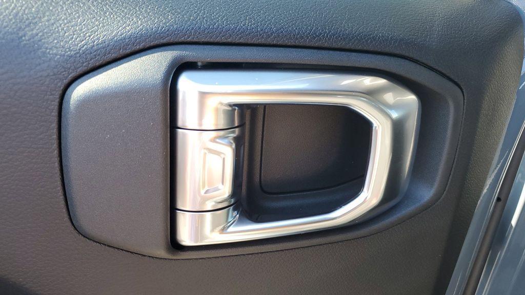 new 2026 Jeep Wrangler car, priced at $52,295