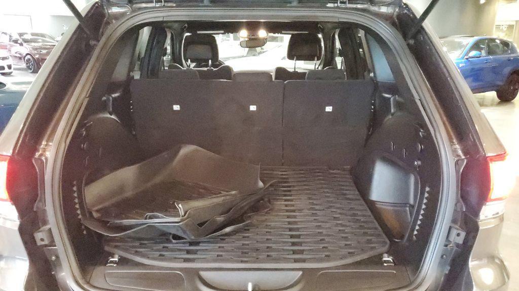 used 2021 Jeep Grand Cherokee car, priced at $18,919