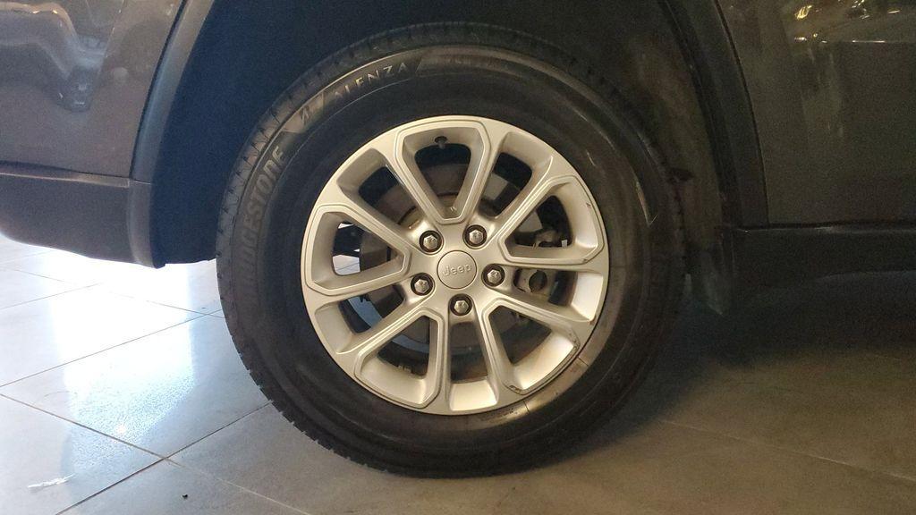 used 2021 Jeep Grand Cherokee car, priced at $18,919