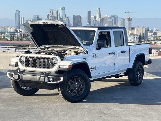 new 2024 Jeep Gladiator car, priced at $44,135