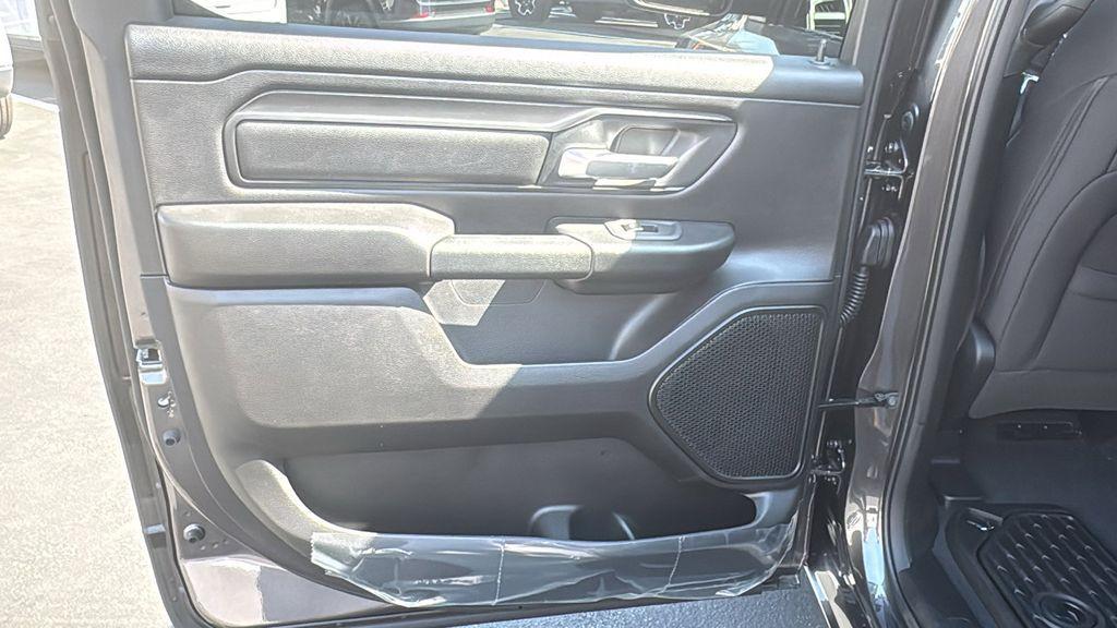 new 2025 Ram 1500 car, priced at $44,274