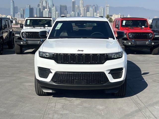 new 2024 Jeep Grand Cherokee car, priced at $48,580