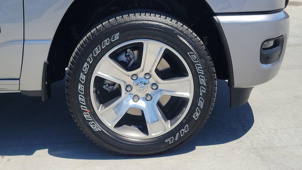 new 2025 Ram 1500 car, priced at $43,979