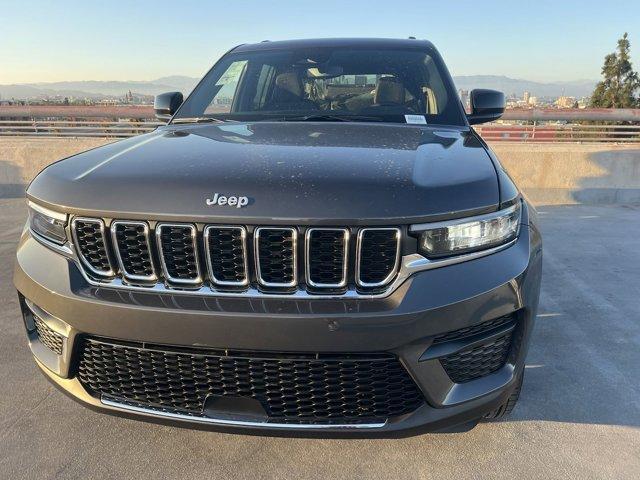 new 2024 Jeep Grand Cherokee car, priced at $39,675