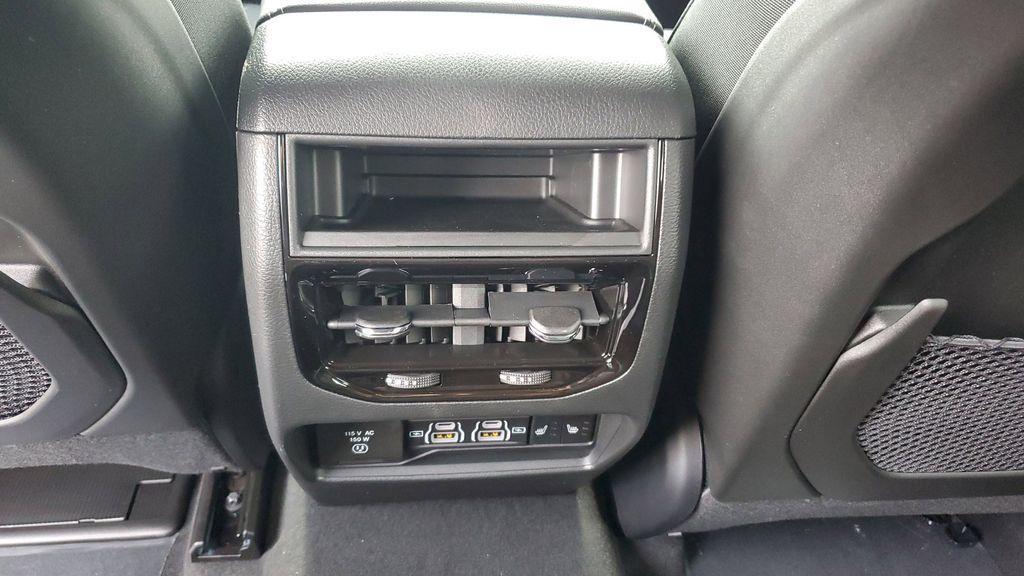 new 2025 Jeep Grand Cherokee car, priced at $50,220