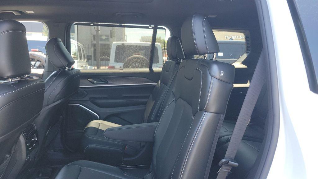 new 2025 Jeep Grand Cherokee L car, priced at $55,117