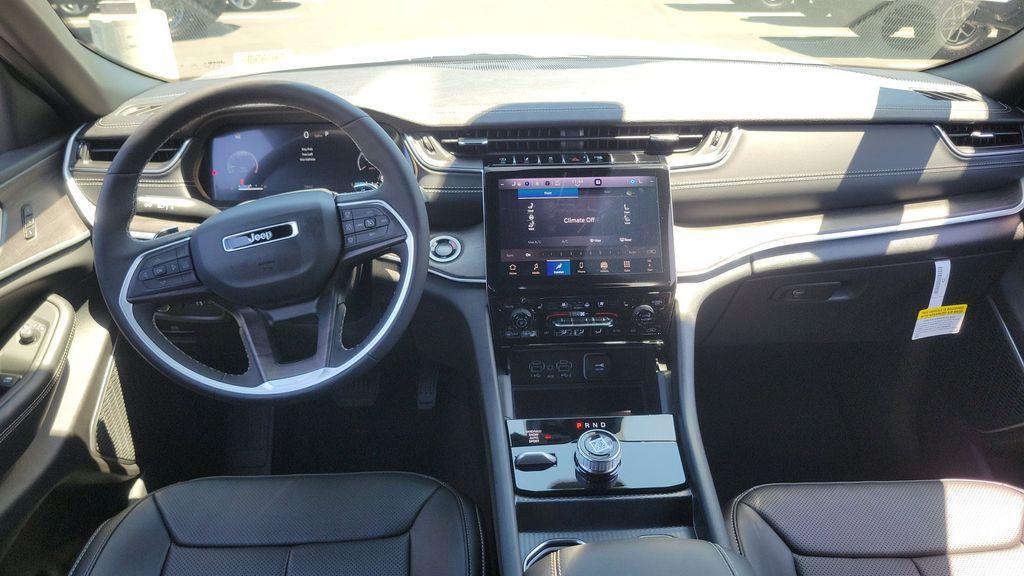 new 2025 Jeep Grand Cherokee L car, priced at $55,117