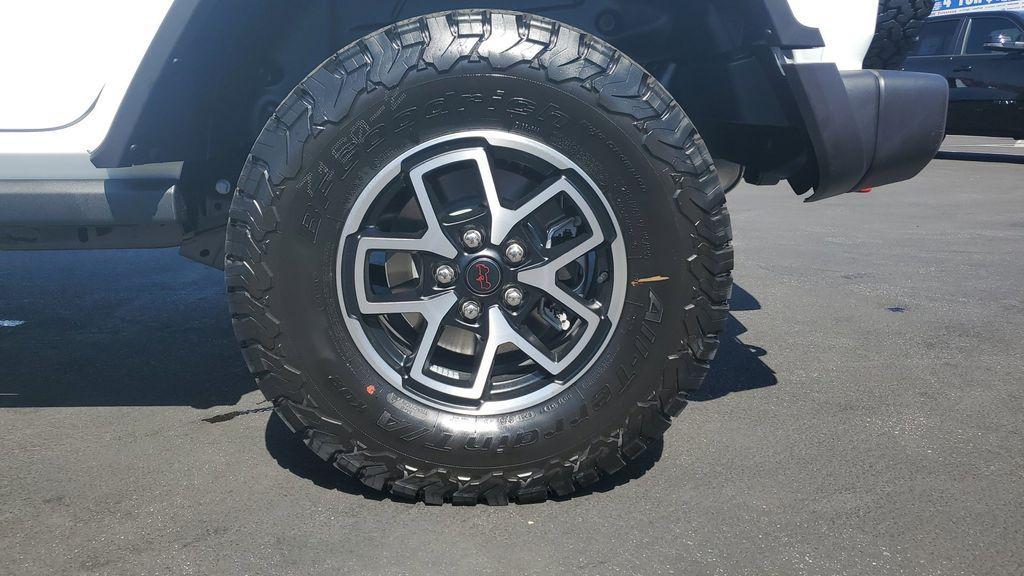 new 2025 Jeep Wrangler car, priced at $58,983