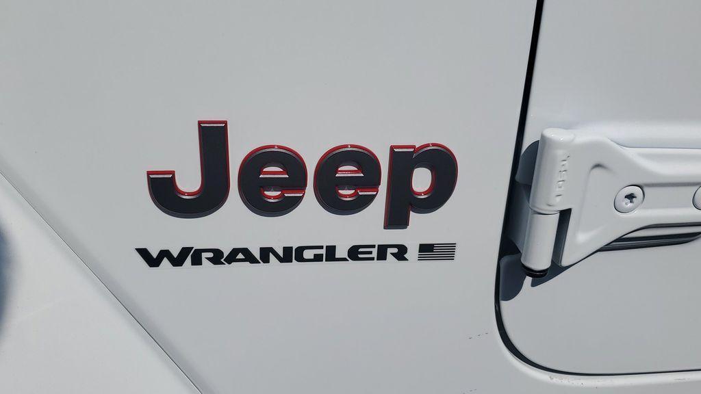 new 2025 Jeep Wrangler car, priced at $58,983