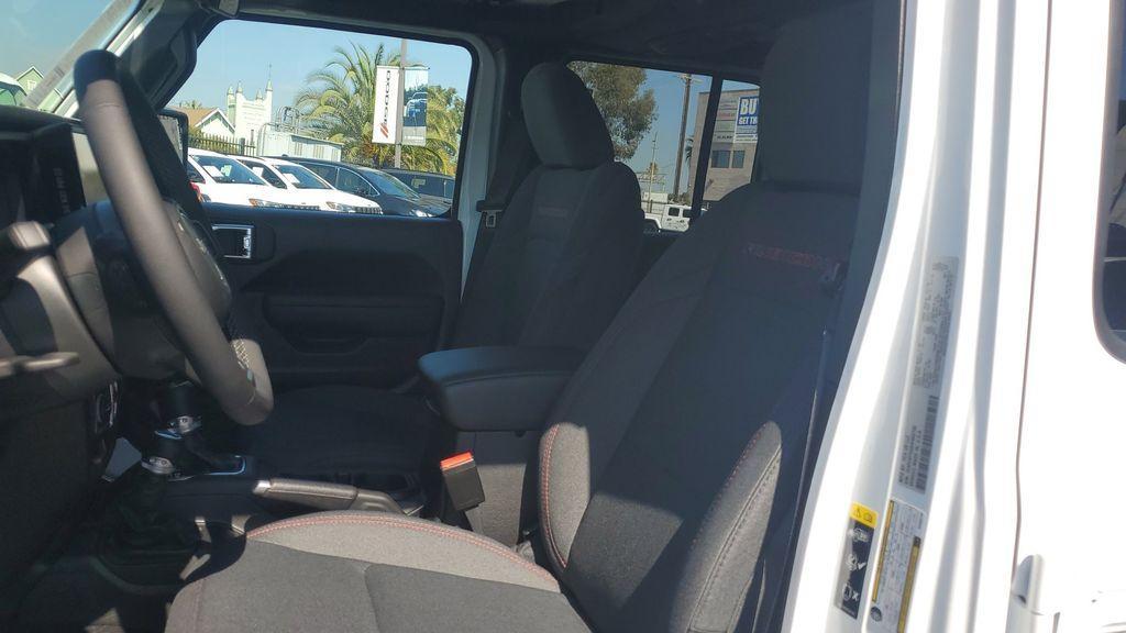 new 2025 Jeep Wrangler car, priced at $58,983