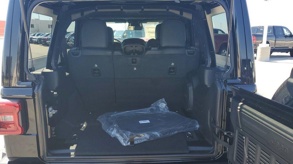 new 2025 Jeep Wrangler car, priced at $55,427