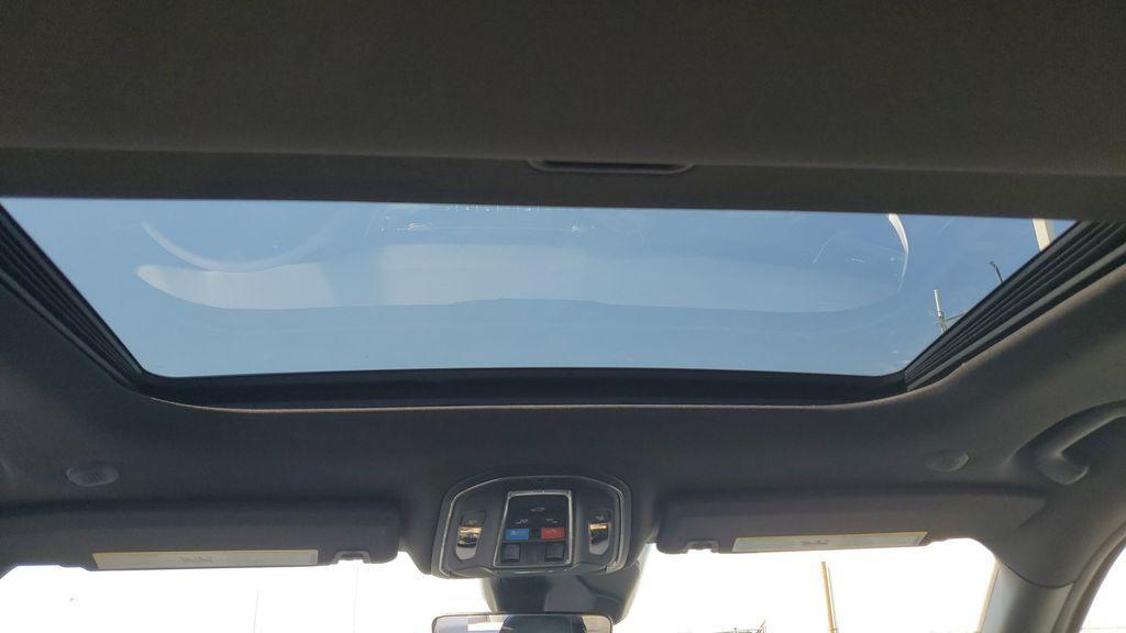 new 2025 Jeep Grand Cherokee car, priced at $39,587