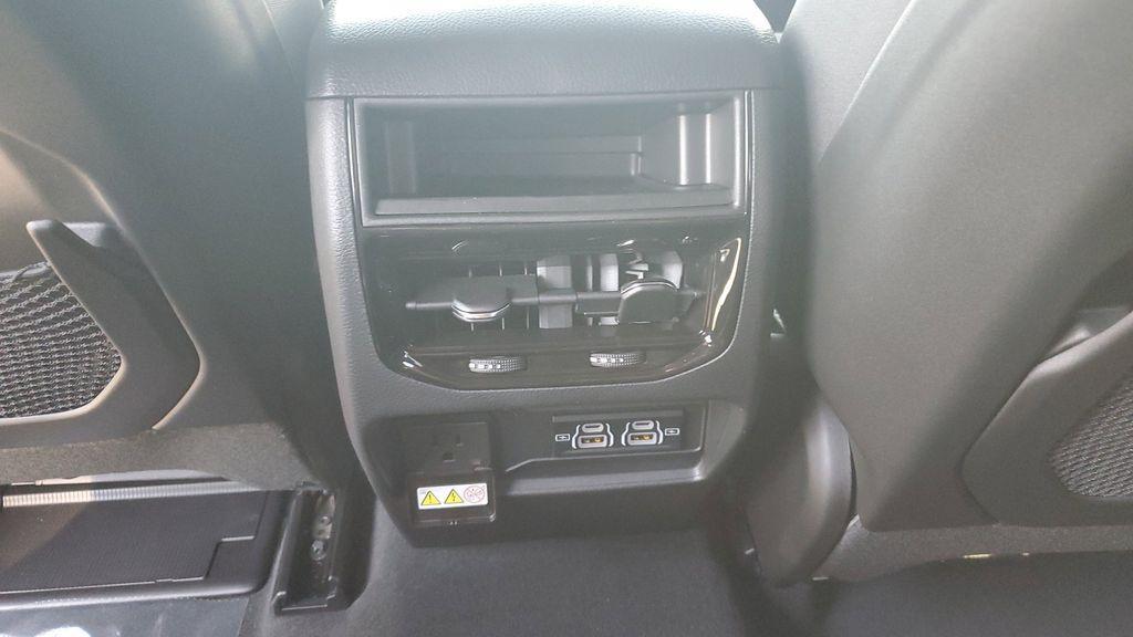 new 2025 Jeep Grand Cherokee car, priced at $39,587