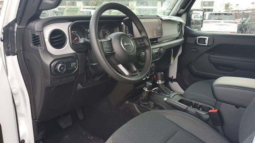 new 2025 Jeep Wrangler car, priced at $37,676